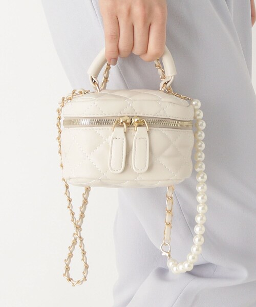 Ober Tashe(オーバータッシェ)の「キルティングバニティバッグ(ショルダーバッグ・レディース・ホワイト/ブラック/イエロー/ピンク系・FREE)」の15枚目の写真