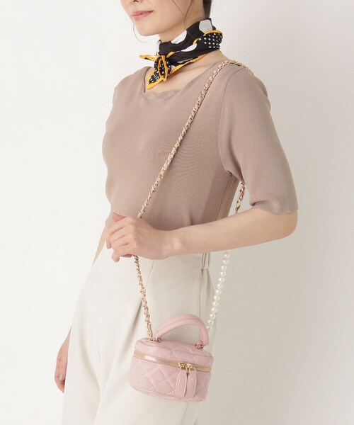 Ober Tashe(オーバータッシェ)の「キルティングバニティバッグ(ショルダーバッグ・レディース・ホワイト/ブラック/イエロー/ピンク系・FREE)」の4枚目の写真