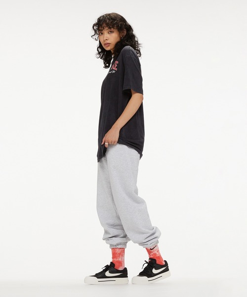 NIKE(ナイキ)の「ナイキ コート レガシー リフト ウィメンズシューズ / Nike Court Legacy Lift Women's Shoes<22-29cm 展開>(スニーカー・レディース・ホワイト/ブラック/アイボリー系/ピンク系その他/ホワイト系その他2/ホワイト系その他4・23/24/25/26/25.5/26.5/22.5/24.5/23.5/27.5/29/22/27/28.5/28)」の7枚目の写真