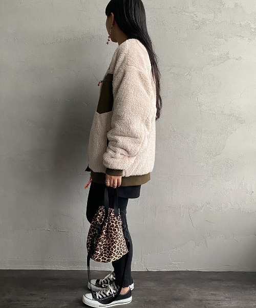 UNIVERSAL OVERALL（ユニバーサルオーバーオール）の「[UNIVERSAL OVERALL/ユニバーサルオーバーオール] 別注 ボアフリースボンバージャケット（ブルゾン・レディース・ブラウン/オリーブ/アイボリー・M/L/XL）」の13枚目の写真