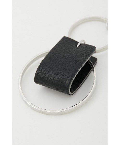 AZUL by moussy（アズールバイマウジー）の「BICOLOR FAUX LEATHER PIERCINGS/バイカラーフェイクレザーピアス（ピアス（両耳用）・レディース・ホワイト/イエロー/ブルー・FREE）」の22枚目の写真