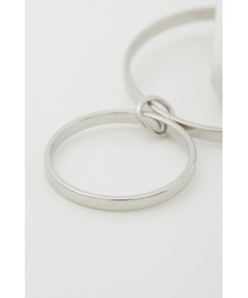 AZUL by moussy（アズールバイマウジー）の「BICOLOR FAUX LEATHER PIERCINGS/バイカラーフェイクレザーピアス（ピアス（両耳用）・レディース・ホワイト/イエロー/ブルー・FREE）」の7枚目の写真