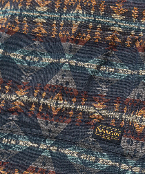 B:MING by BEAMS(ビーミングバイビームス)の「PENDLETON / ロング エプロン(エプロン・メンズ・ブラウン/ネイビー・ONE SIZE)」の10枚目の写真