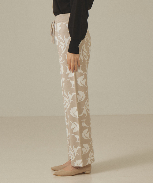 abahouse mavie（アバハウスマヴィ）の「リーフジャガードニットパンツ（その他パンツ・レディース・ブラウン/グレイッシュベージュ/ブラック・フリー）」の8枚目の写真