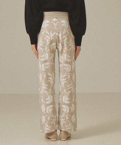 abahouse mavie（アバハウスマヴィ）の「リーフジャガードニットパンツ（その他パンツ・レディース・ブラウン/グレイッシュベージュ/ブラック・フリー）」の4枚目の写真