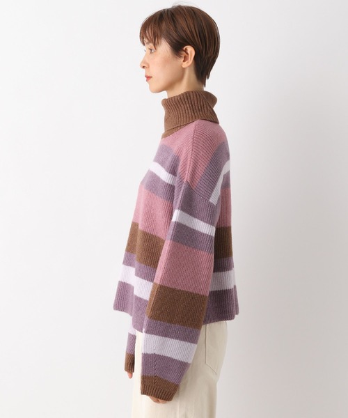 LEPSIM（レプシィム）の「7ゲージマルチボーダータートル　168272（ニット/セーター・レディース・ブルー/ピンク・FREE）」の6枚目の写真