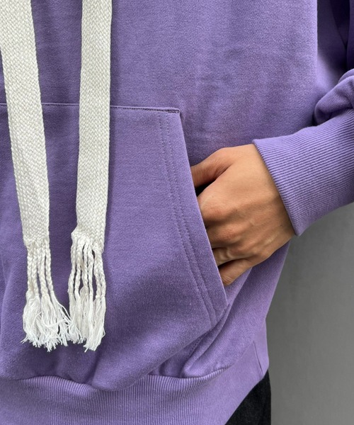 CIAOPANIC（チャオパニック）の「オーバーサイズストラップフーディー（パーカー・メンズ・パープル/オレンジ/グリーン/グレー/ブルー・MEDIUM/LARGE）」の6枚目の写真