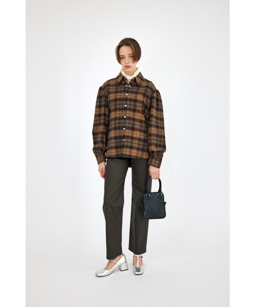 MOUSSY（マウジー）の「PLAID PUFF SLEEVE OVER シャツ（シャツ/ブラウス・レディース・ベージュ/グレー・FREE）」の4枚目の写真