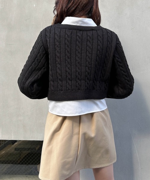 INGNI（イング）の「シャツドッキングショート丈ケーブルニット（ニット/セーター・レディース・グレー/アイボリー/ベージュ/ブラック・M）」の14枚目の写真