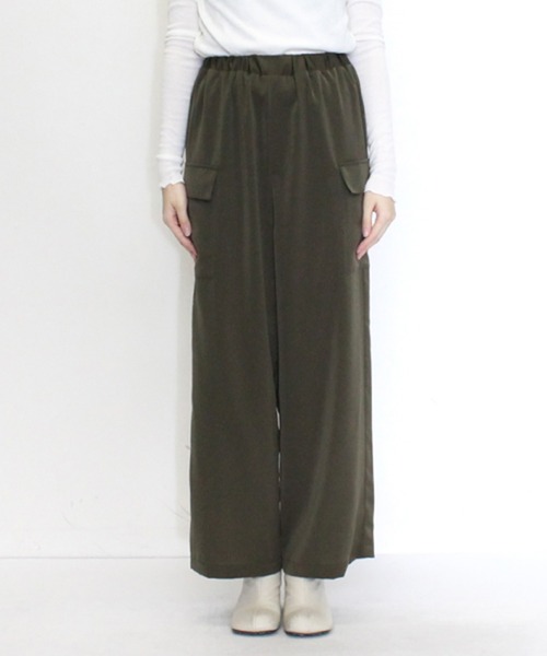 STYLEBLOCK（スタイルブロック）の「マットサテンイージーカーゴパンツ（カーゴパンツ・レディース・ベージュ/ブラック/オリーブ・M）」の8枚目の写真