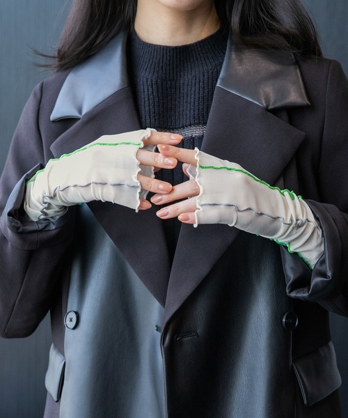 HARE(ハレ)の「シアーアームウォーマ-(HARE)(アームカバー・レディース・ホワイト/ブラック・FREE)」の6枚目の写真