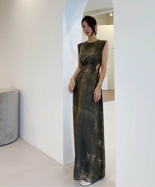 meJane（ミージェーン）の「サイドコンシャスムラ染めロングワンピース（ワンピース・レディース・ブラック×カーキ・FREE）」の3枚目の写真