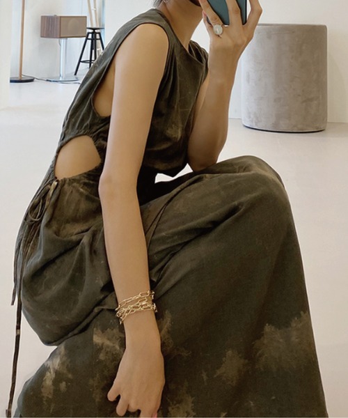 meJane（ミージェーン）の「サイドコンシャスムラ染めロングワンピース（ワンピース・レディース・ブラック×カーキ・FREE）」の12枚目の写真