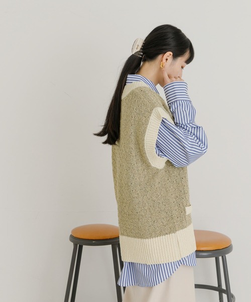 UR Lab.（アーバンリサーチラボ）の「ビッグニットベスト（ベスト・レディース・ブラック/ベージュ/グレー・FREE）」の18枚目の写真