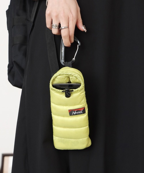 NANGA（ナンガ）の「NANGA/ナンガ Mini sleeping bag phone case 携帯ケース 2026年春夏（スマホケース/カバー・メンズ・ブラック/ライム/ライトパープル/ダークベージュ/グレー/ライトオリーブ/ライトブラウン・FREE）」の16枚目の写真