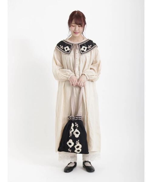 Samansa Mos2（サマンサ モスモス）の「さがら刺繍付け襟（ストール/ショール・レディース・キナリ/ベージュ/ブラック・ﾌﾘ-）」の21枚目の写真