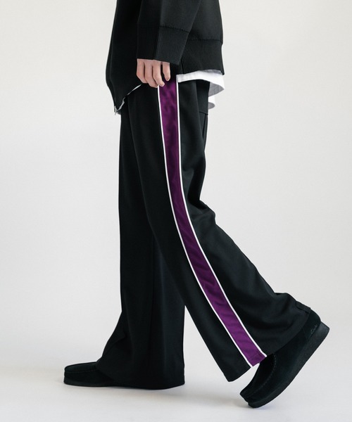 Ressaca（レサーカ）の「梨地 サイドラインワイドフレアトラックパンツ（その他パンツ・メンズ・ブラウン/ターコイズブルー/パープル/ブラック・LL/M/L）」の2枚目の写真