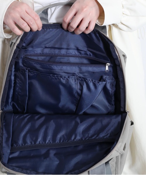 anello（アネロ）の「【anello】アネロ　キャビントート型リュック 2WAY（バックパック/リュック・レディース・グレイッシュベージュ/ダークブラック/ネイビー・FREE）」の10枚目の写真