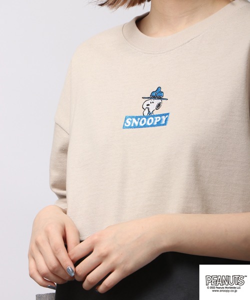 PEANUTS(ピーナッツ)の「PEANUTS スヌーピー ドロップショルダー ヘビーウェイト 切り替え Tシャツ(Tシャツ/カットソー・レディース・ベージュ/チャコール/グレー・S/M/L)」の21枚目の写真