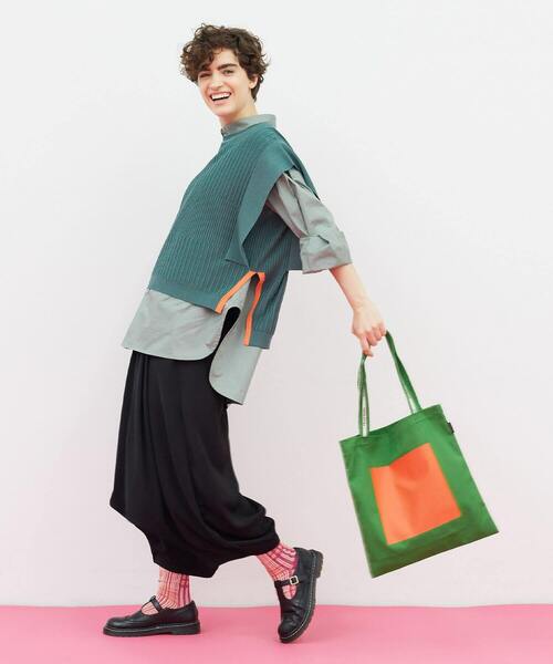 FRAPBOIS PARK（フラボアパーク）の「カラーロゴトート（トートバッグ・レディース・グリーン/ブルー/ブラック/ピンク/キナリ/オフホワイト・FREE）」の17枚目の写真