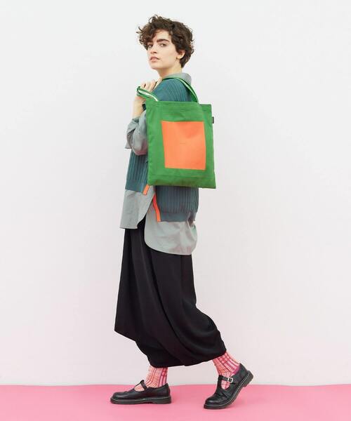 FRAPBOIS PARK（フラボアパーク）の「カラーロゴトート（トートバッグ・レディース・グリーン/ブルー/ブラック/ピンク/キナリ/オフホワイト・FREE）」の18枚目の写真