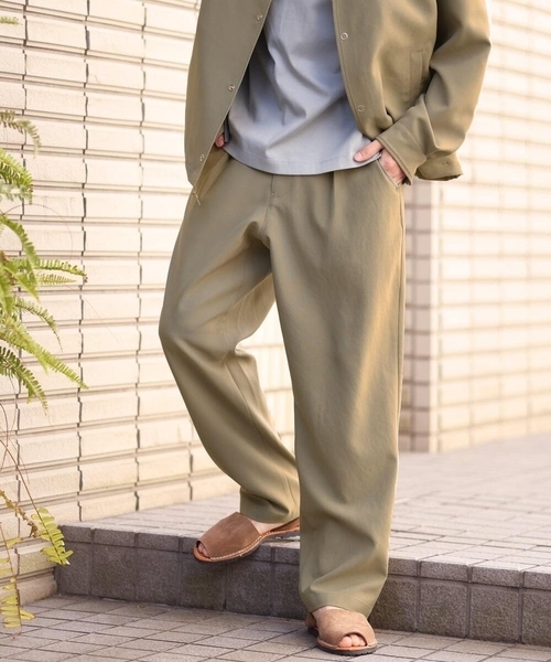 a.v.v（アーヴェヴェ）の「リライト セミルーズパンツ(セットアップ可）（その他パンツ・メンズ・カーキ/ブルー・48/46/50）」の15枚目の写真