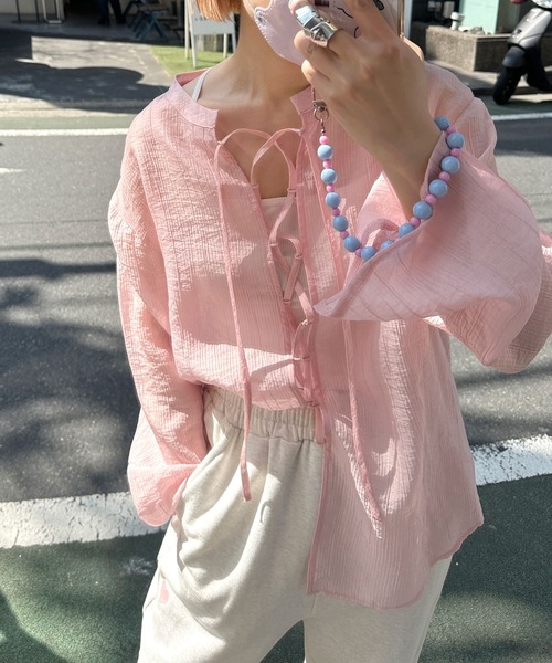 Alley by w closet(アリーバイダブルクローゼット)の「【前後2WAY/Alley】レースアップシアーシャツ(シャツ/ブラウス・レディース・ピンク/ラベンダー/オフホワイト・FREE)」の3枚目の写真