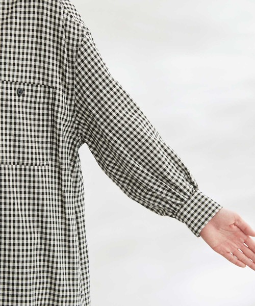 ROPE' PICNIC(ロペピクニック)の「麻混シャツワンピース(ワンピース・レディース・サックスブルー/オフホワイト/ターコイズブルー/オレンジ/ブラック系その他・38)」の22枚目の写真