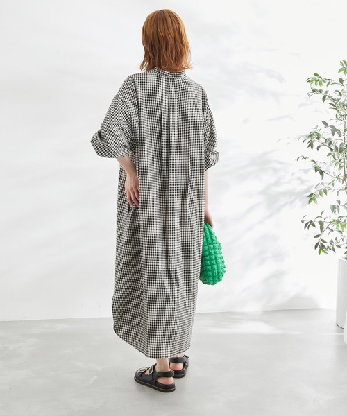 ROPE' PICNIC(ロペピクニック)の「麻混シャツワンピース(ワンピース・レディース・サックスブルー/オフホワイト/ターコイズブルー/オレンジ/ブラック系その他・38)」の9枚目の写真