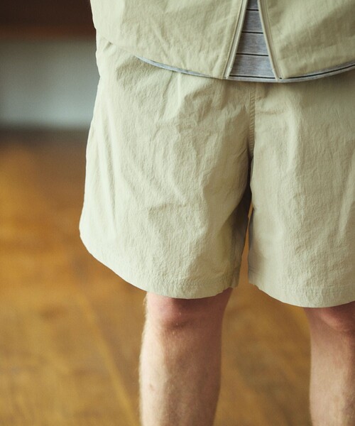 TOWNCRAFT（タウンクラフト）の「TOWN CRAFT/タウンクラフト 別注 ワンポイント ナイロンイージーショーツ/リラックスフィット ハーフパンツ（その他パンツ・メンズ・ネイビー/オリーブ/イエロー/ブラック/グレー/ベージュ・SMALL/MEDIUM/LARGE）」の19枚目の写真