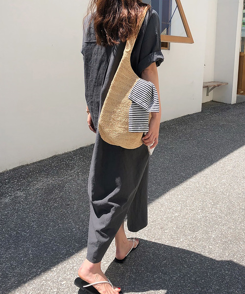 Doula Doula(ドゥーラドゥーラ)の「半袖ロングシャツワンピース(ワンピース・レディース・ダークグリーン/ベージュ/ピンク/イエロー/ダークグレー/モカ・FREE)」の19枚目の写真