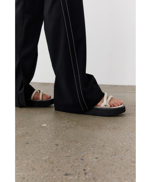 MOHAN(モハン)の「【MOHAN 】TWR ステッチ フレアド トラウザー / TWR STITCH FLARED TROUSERS(スラックス・レディース・ブラック/ライトベージュ・SMALL/MEDIUM)」の12枚目の写真