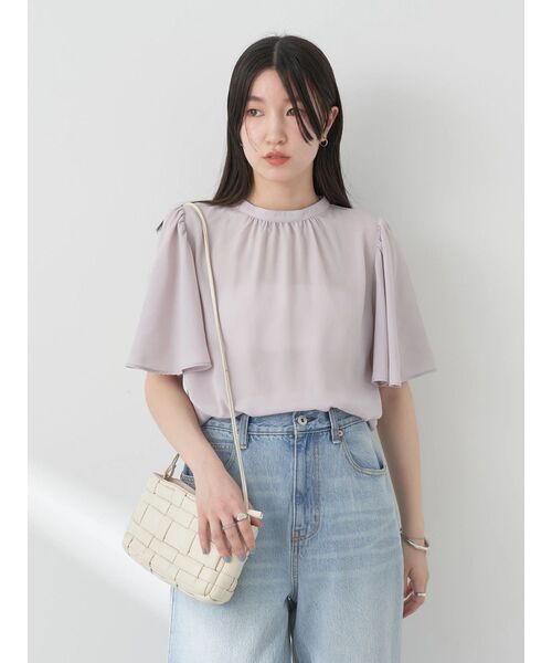 earth music&ecology(アースミュージックアンドエコロジー)の「2WAYフレアスリーブブラウス(シャツ/ブラウス・レディース・オフホワイト/サックスブルー/ピンク/ドット・FREE)」の13枚目の写真