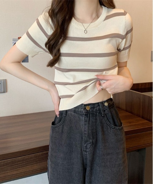 ibeul_（イベール）の「コンパクトボーダーニットトップス（Tシャツ/カットソー・レディース・アイボリー/グリーン/ブラック/ホワイト・FREE）」の5枚目の写真