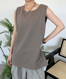 オーバーシルエット刺繍タンクトップ