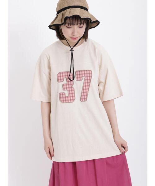 Samansa Mos2(サマンサ モスモス)の「ロゴアップリケTシャツ(Tシャツ/カットソー・レディース・オフホワイト/キナリ/チャコールグレー・F)」の4枚目の写真