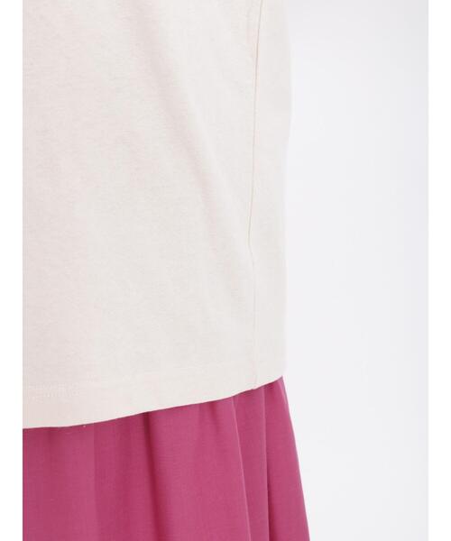 Samansa Mos2(サマンサ モスモス)の「ロゴアップリケTシャツ(Tシャツ/カットソー・レディース・オフホワイト/キナリ/チャコールグレー・F)」の6枚目の写真