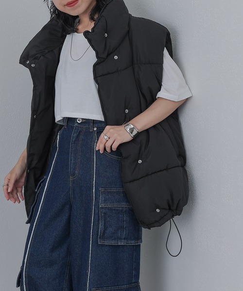 COLONY 2139(コロニートゥーワンスリーナイン)の「中わたオーバーベスト(ダウンベスト・レディース・アイボリー/ブラック・FREE)」の8枚目の写真