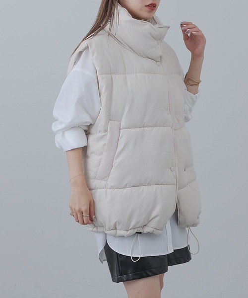 COLONY 2139(コロニートゥーワンスリーナイン)の「中わたオーバーベスト(ダウンベスト・レディース・アイボリー/ブラック・FREE)」の18枚目の写真