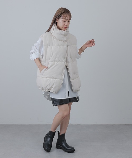 COLONY 2139(コロニートゥーワンスリーナイン)の「中わたオーバーベスト(ダウンベスト・レディース・アイボリー/ブラック・FREE)」の21枚目の写真