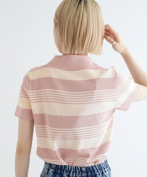 w closet(ダブルクローゼット)の「スキッパーランダムボーダーポロニット(ポロシャツ・レディース・ホワイト×ブラック/ピンク・FREE)」の16枚目の写真