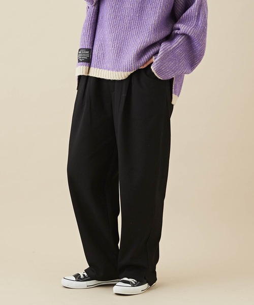 CUBE SUGAR（キューブシュガー）の「無地カットツイルイージーテーパードパンツ（その他パンツ・レディース・キャメル/ブラック/グリーン/ワイン・M）」の2枚目の写真