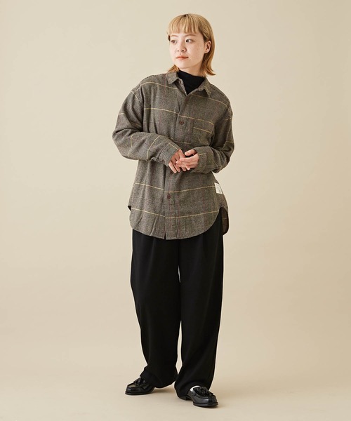 CUBE SUGAR（キューブシュガー）の「無地カットツイルイージーテーパードパンツ（その他パンツ・レディース・キャメル/ブラック/グリーン/ワイン・M）」の9枚目の写真