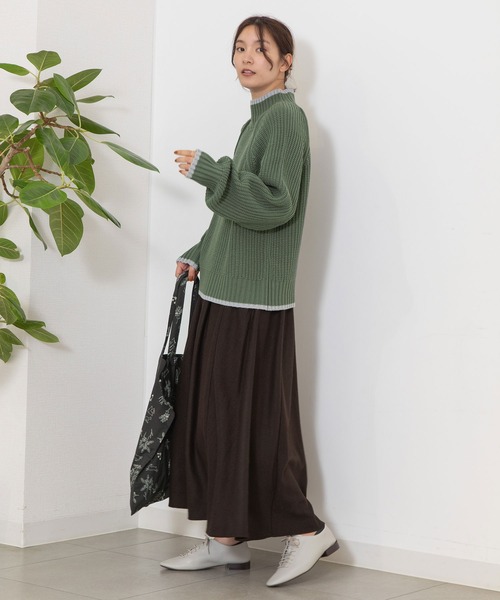 POU DOU DOU(プードゥドゥ)の「配色ニットプルオーバー(ニット/セーター・レディース・ブルー/グリーン/アイボリー/ブラック・3)」の17枚目の写真