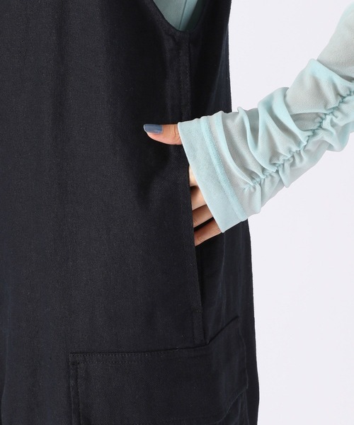 niko and...（ニコアンド）の「トロットカーゴサロペット（サロペット/オーバーオール・レディース・ダークブラウン/ブラック/カーキ・FREE）」の15枚目の写真