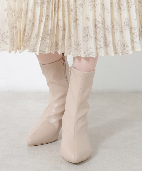 Honeys（ハニーズ）の「ポインテッドストレッチブーツ（ブーツ・レディース・グレイッシュベージュ/ブラック/アイボリー・L/S/M/LL）」の8枚目の写真