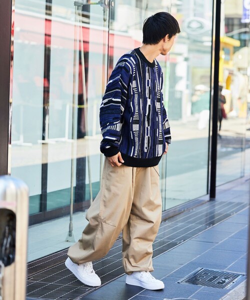 FREAK'S STORE(フリークスストア)の「限定展開 3Dジャガードクルーネックニット / 柄ニット セーター / ビッグシルエット(ニット/セーター・メンズ・ブラウン/ネイビー/ブラック・LARGE/MEDIUM/SMALL)」の15枚目の写真