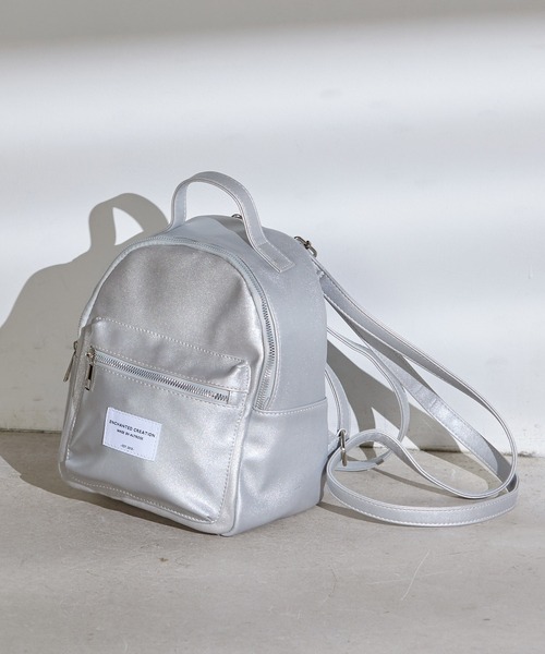 ALTROSE（アルトローズ）の「ミニリュック シンプル フェイクレザー 合皮 シード（バックパック/リュック・レディース・ブラック系/ブラック/アイボリー/シルバー/グレー/カーキ・FREE）」の6枚目の写真