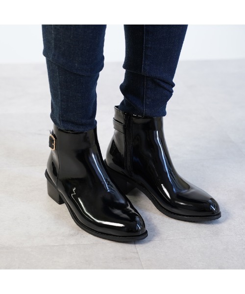 Piedi Nudi（ピエディヌーディ）の「ベルトデザイン ベーシック ショートブーツ（レインシューズ・レディース・ブラック/ブラック系その他/ブラウン/ダークブラウン・LL/S/M/L）」の3枚目の写真