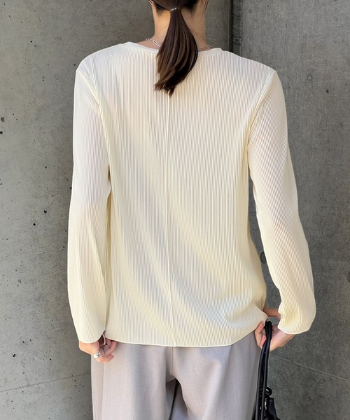 プリーツプリーズグラデーションブラック ストライプ長袖トップス プリーツプリーズグラデーションブラック ストライプ長袖